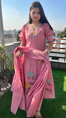 Label roohani Elegant Pink Floral Kurta Set